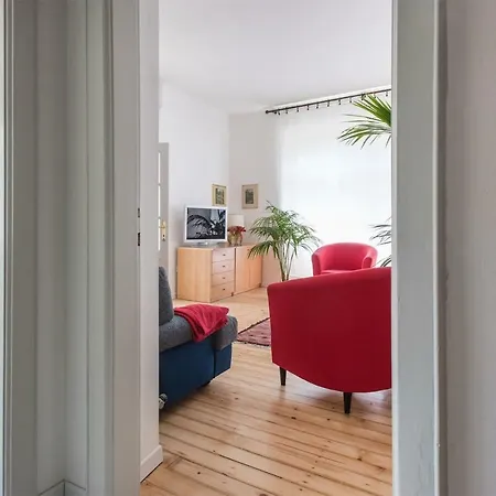 Casa Internazionale *